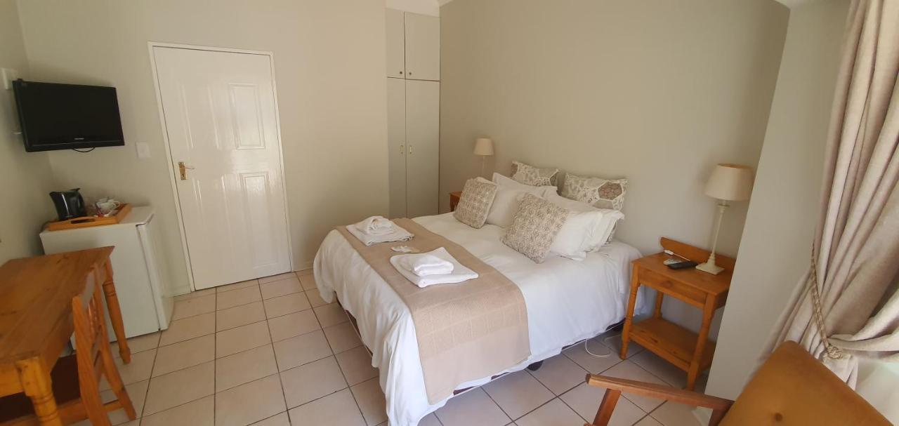 Acacia Westdene B&B Блоемфонтейн Екстериор снимка