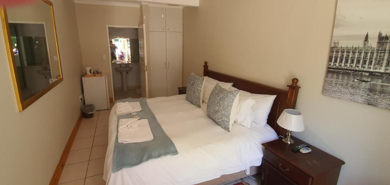 Acacia Westdene B&B Блоемфонтейн Екстериор снимка